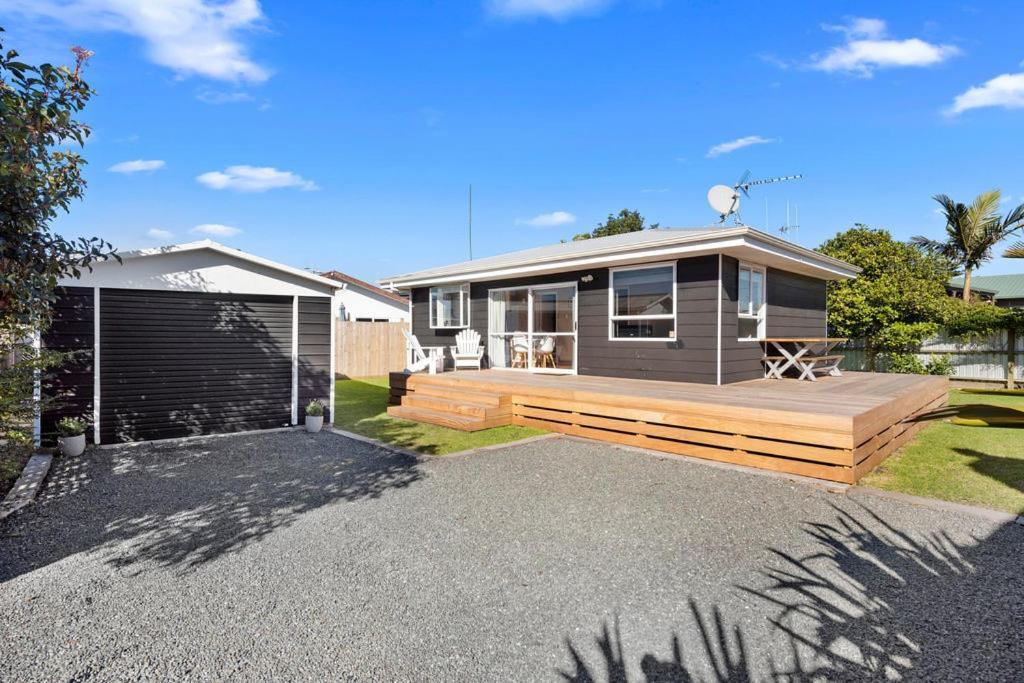 The Black Bach - Mt Maunganui Holiday Home Mount Maunganui Exterior photo